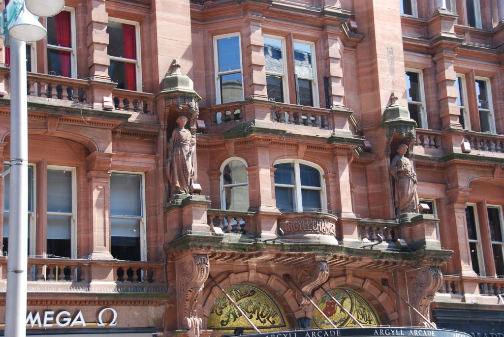 The entrance to the Argyll Arcade Shopping Mall.